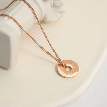 LOVE CONQUERS ALL - Circle Halskette Halskette Simple Pledge
