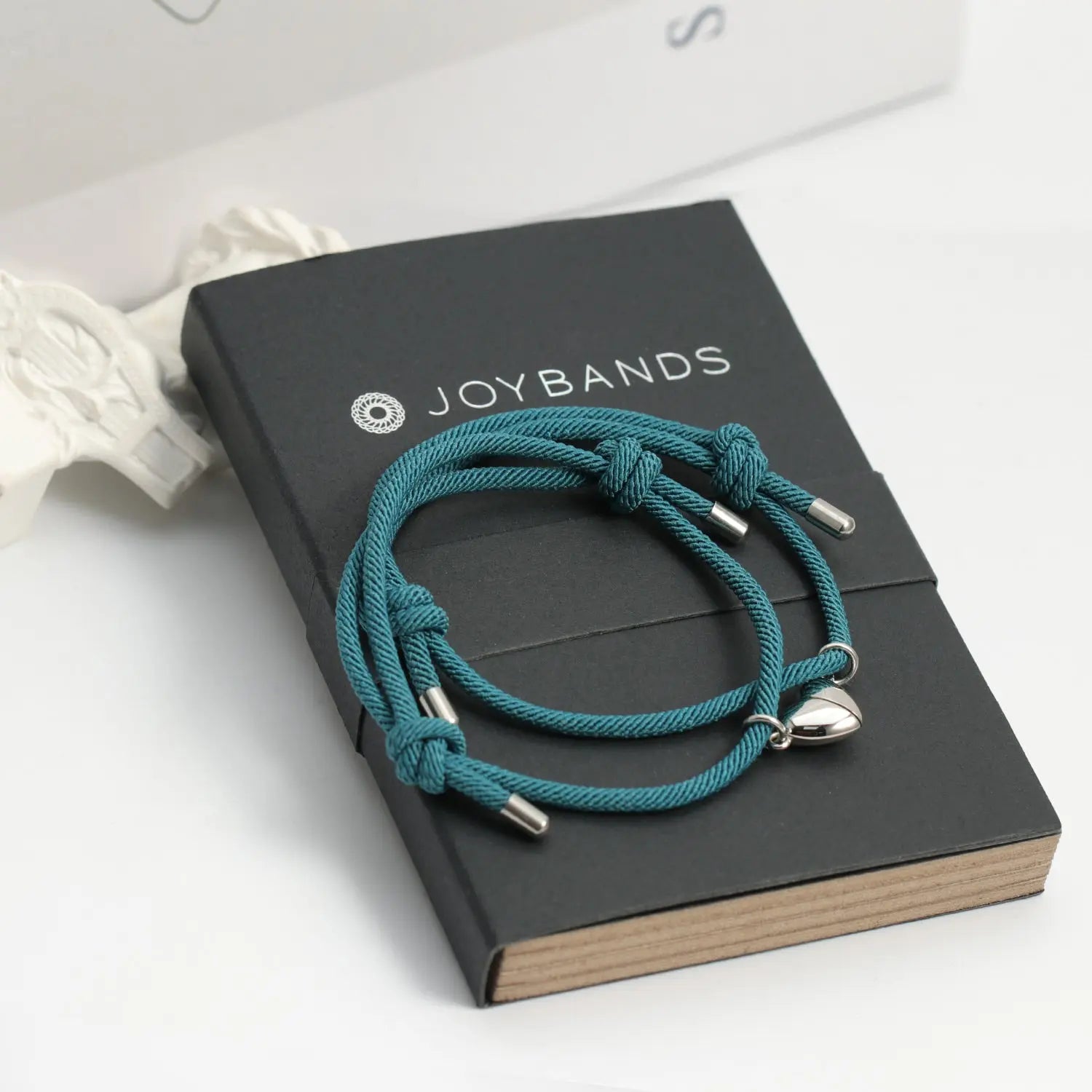 Freundschaftsarmband & Partnerarmband | Magnet-Herzen | 2er Set | Pfauenblau | Simple Pledge Freundschaftsarmband & Partnerarmband | Magnet-Herzen | 2er Set | Pfauenblau | Simple Pledge