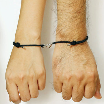 Freundschaftsarmband & Partnerarmband | Magnet-Herzen | 2er Set | Marineblau | Simple Pledge Freundschaftsarmband & Partnerarmband | Magnet-Herzen | 2er Set | Marineblau | Simple Pledge
