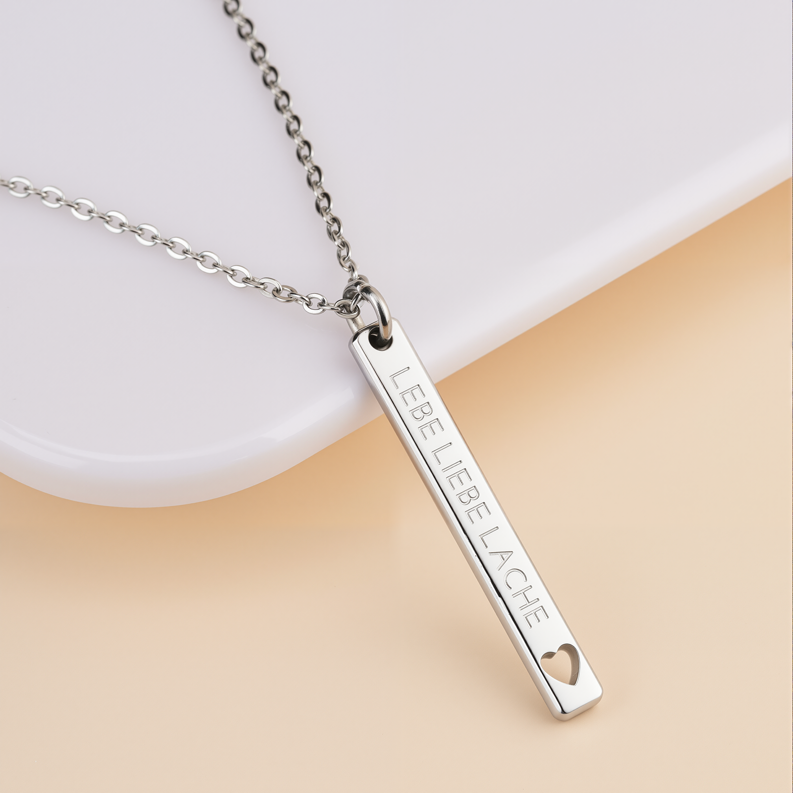 Lebe Liebe Lache Stab-Halskette